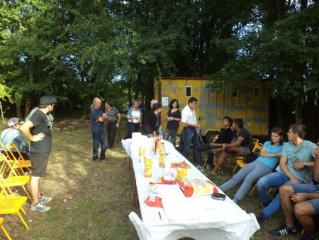 la Ste d Histoire et d Archeologie de St Jean d Y les invite a ce pot de cloture du chantier